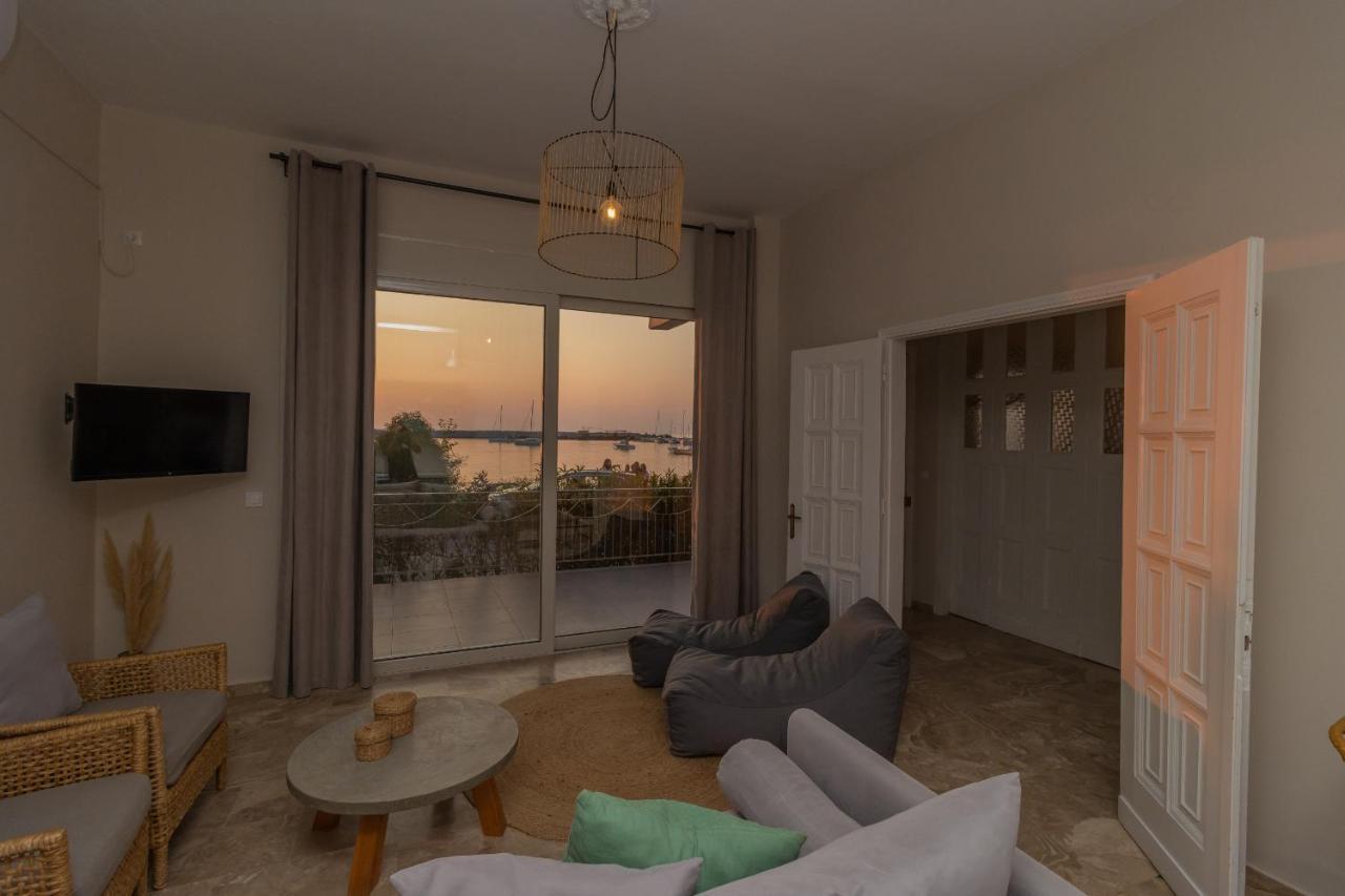 Phaos I Apartment Kyparissia Bagian luar foto